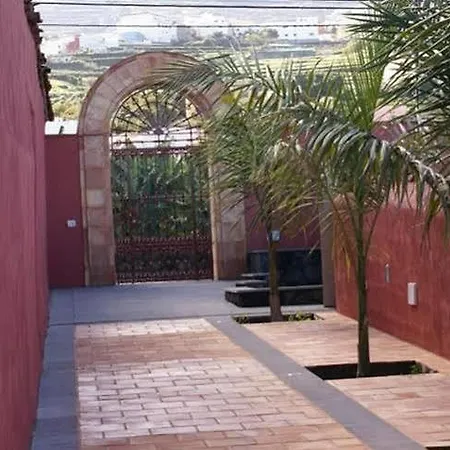 El Patio Apartment
